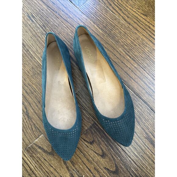 Vionic Gem Posey Women Ballet Flat Green Perforated Suede Orthotic Shoe Size 8 - Picture 1 of 5